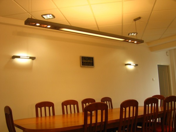 Oświetlenie sali konferencyjnej